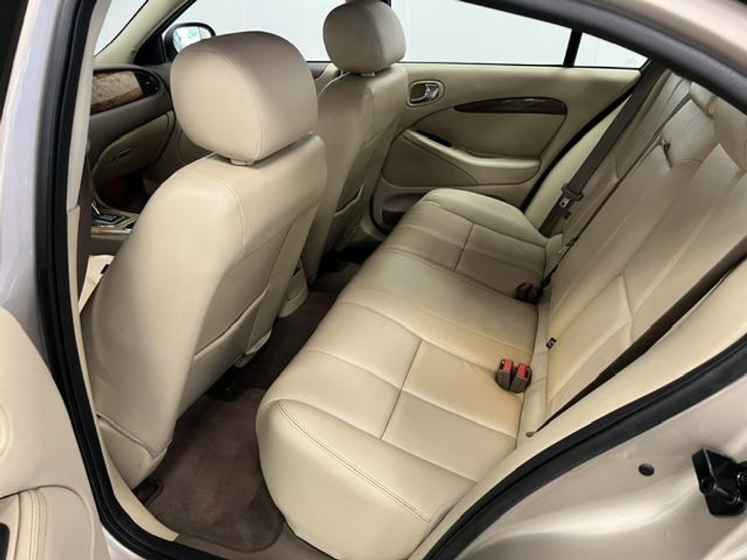 Jaguar S-Type