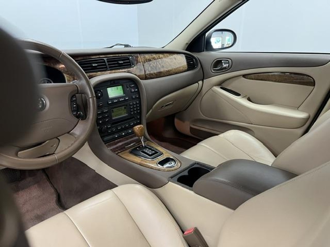 Jaguar S-Type