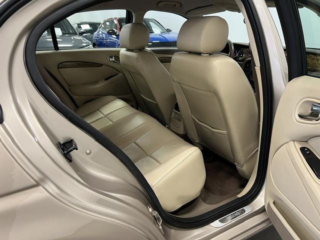 Jaguar S-Type
