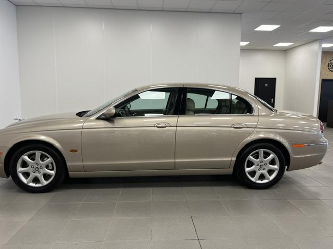 Jaguar S-Type