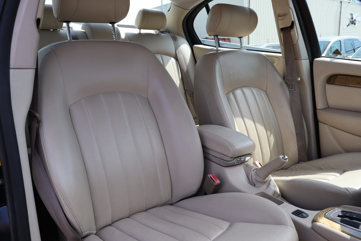 Jaguar X-Type