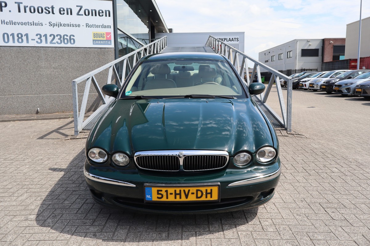 Jaguar X-Type