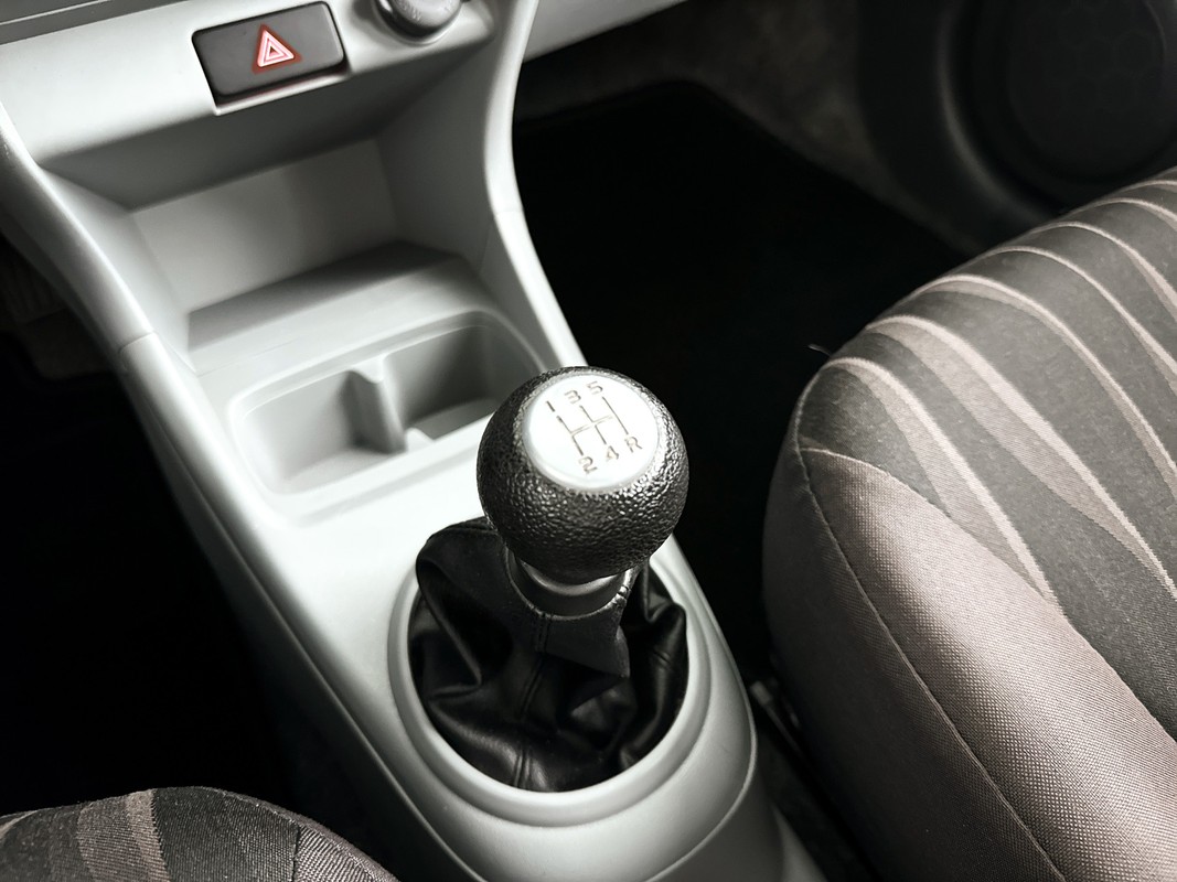 Nissan Pixo
