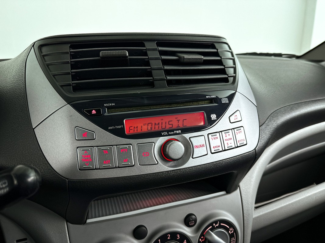 Nissan Pixo