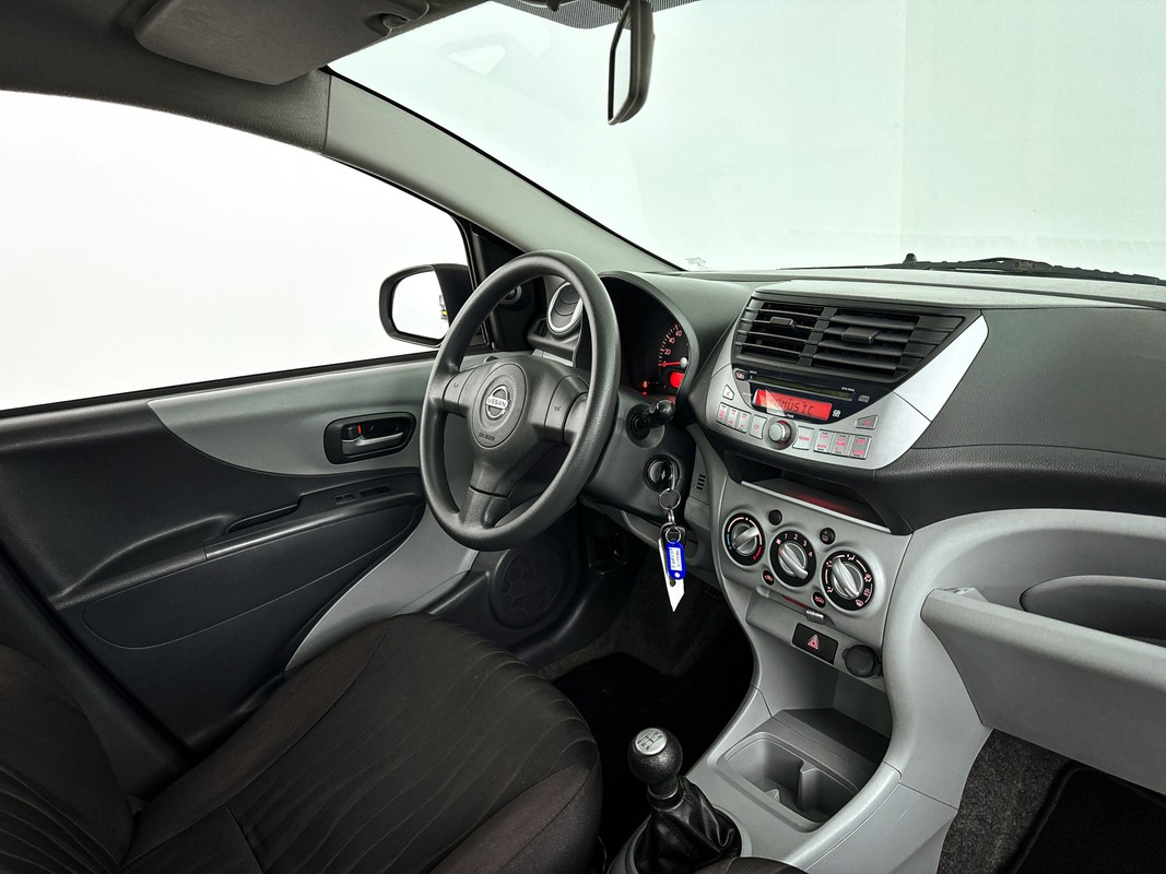 Nissan Pixo