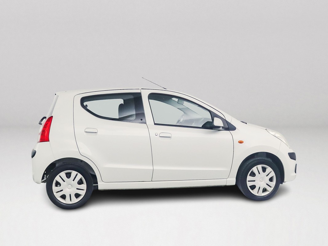Nissan Pixo