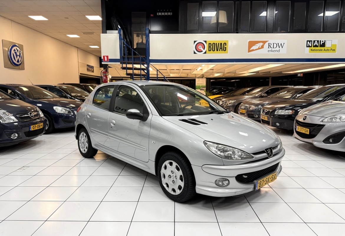 Peugeot 206