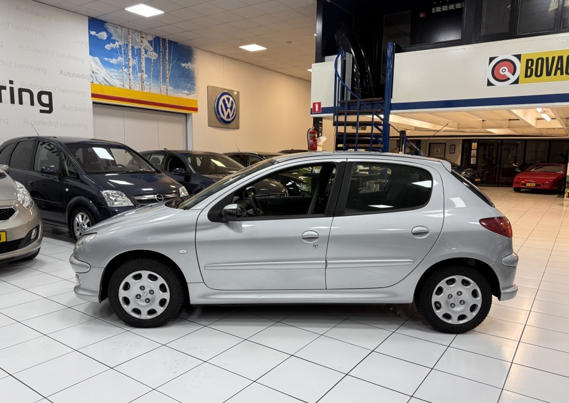 Peugeot 206
