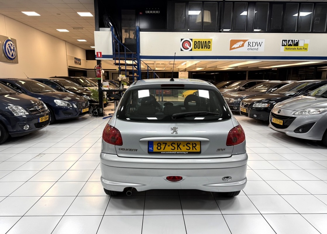 Peugeot 206