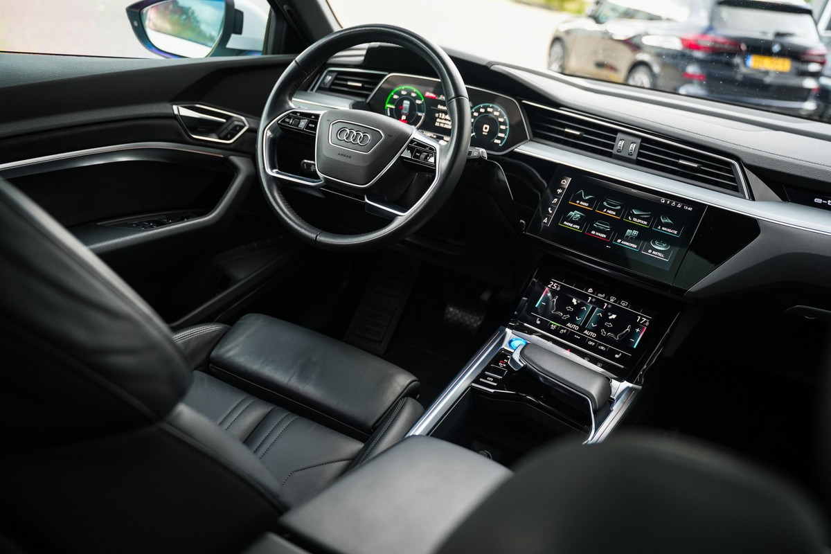 Audi e-tron