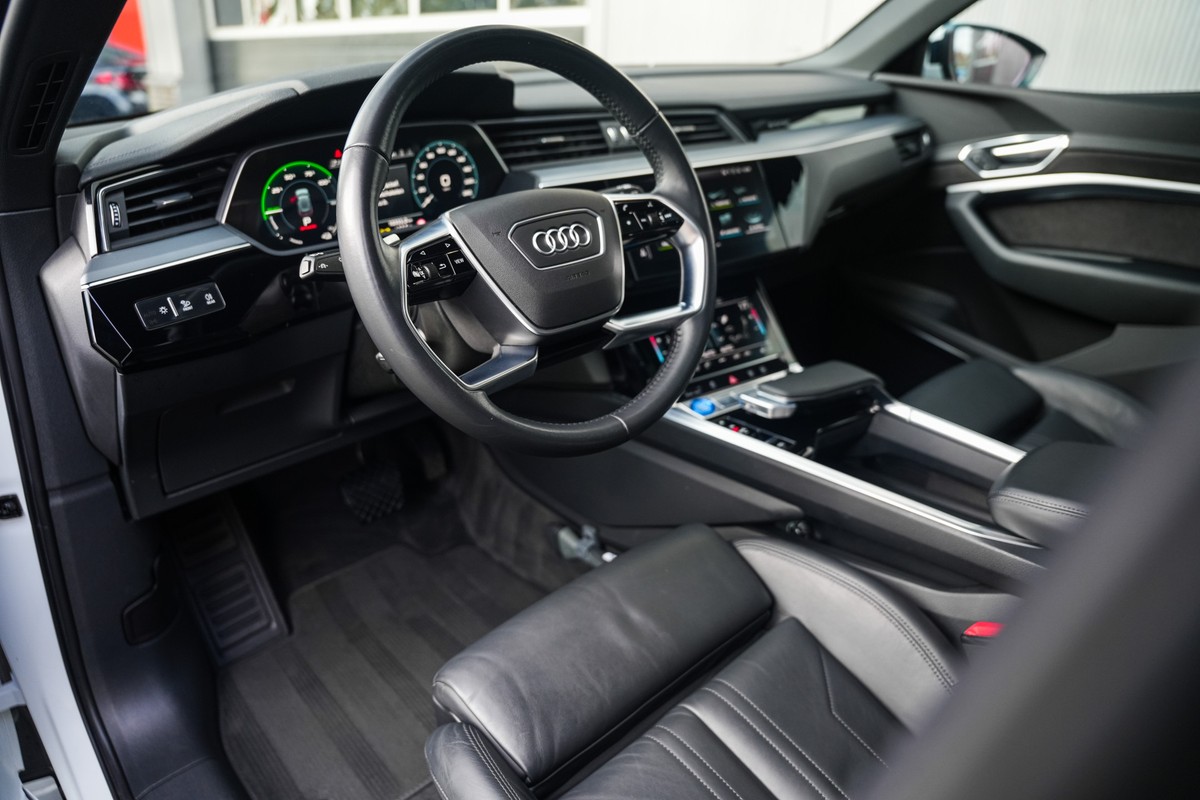 Audi e-tron