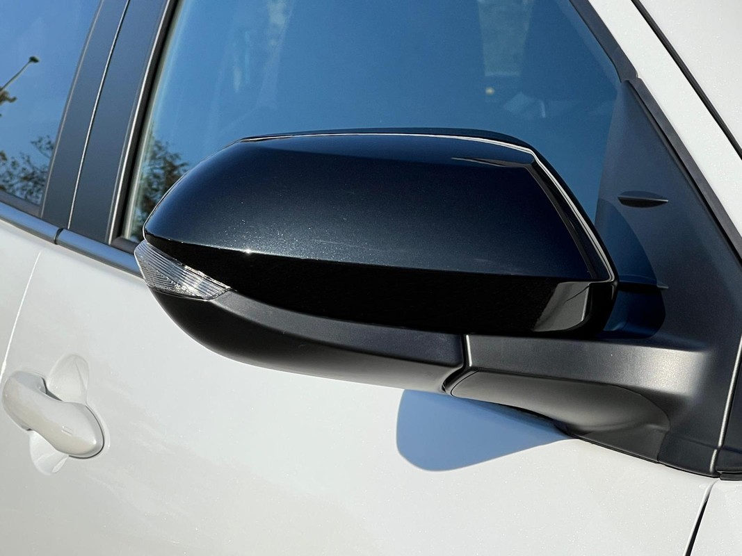 Mazda 2 Hybrid