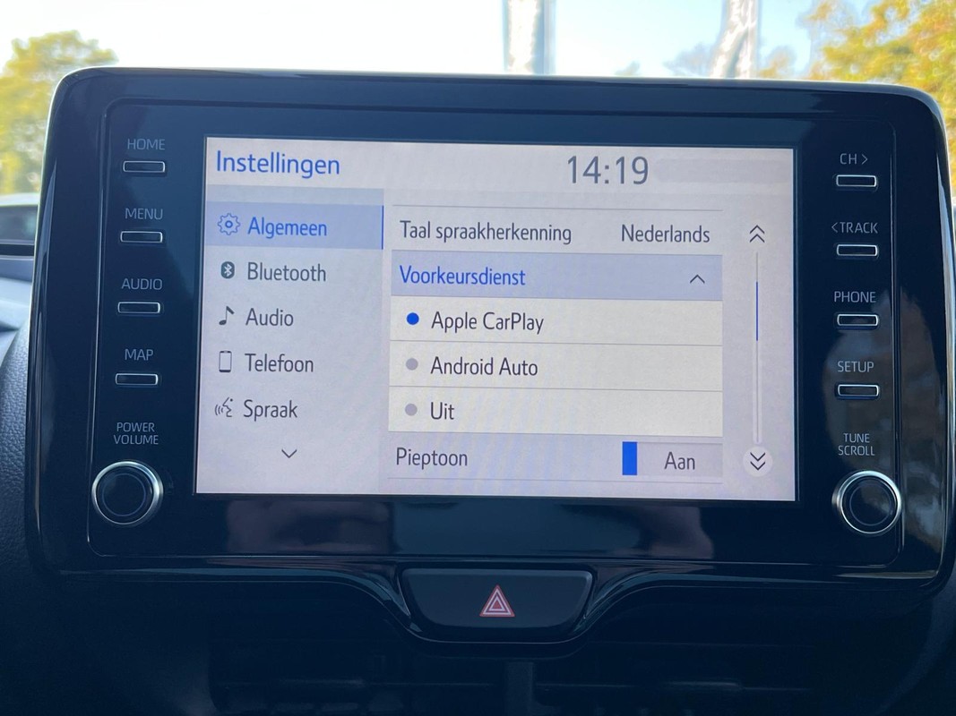 Mazda 2 Hybrid