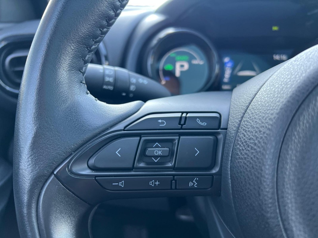 Mazda 2 Hybrid