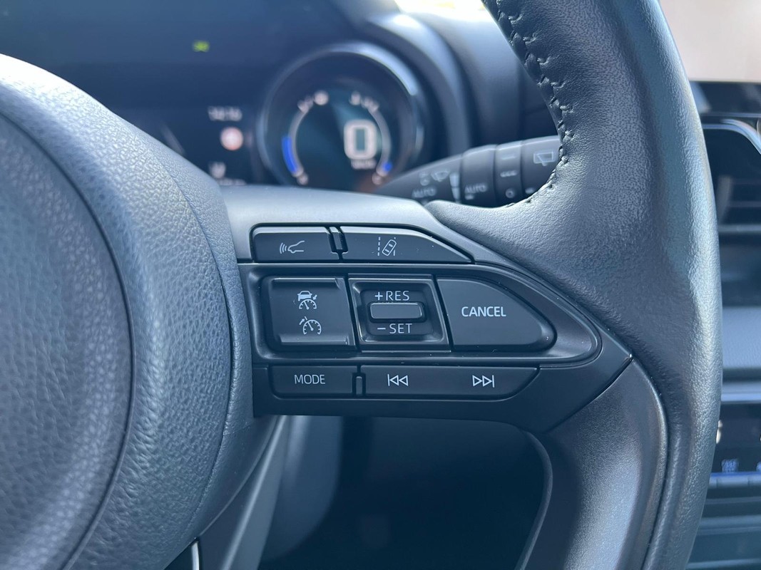 Mazda 2 Hybrid