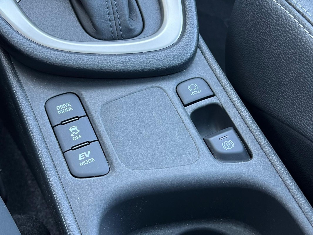 Mazda 2 Hybrid