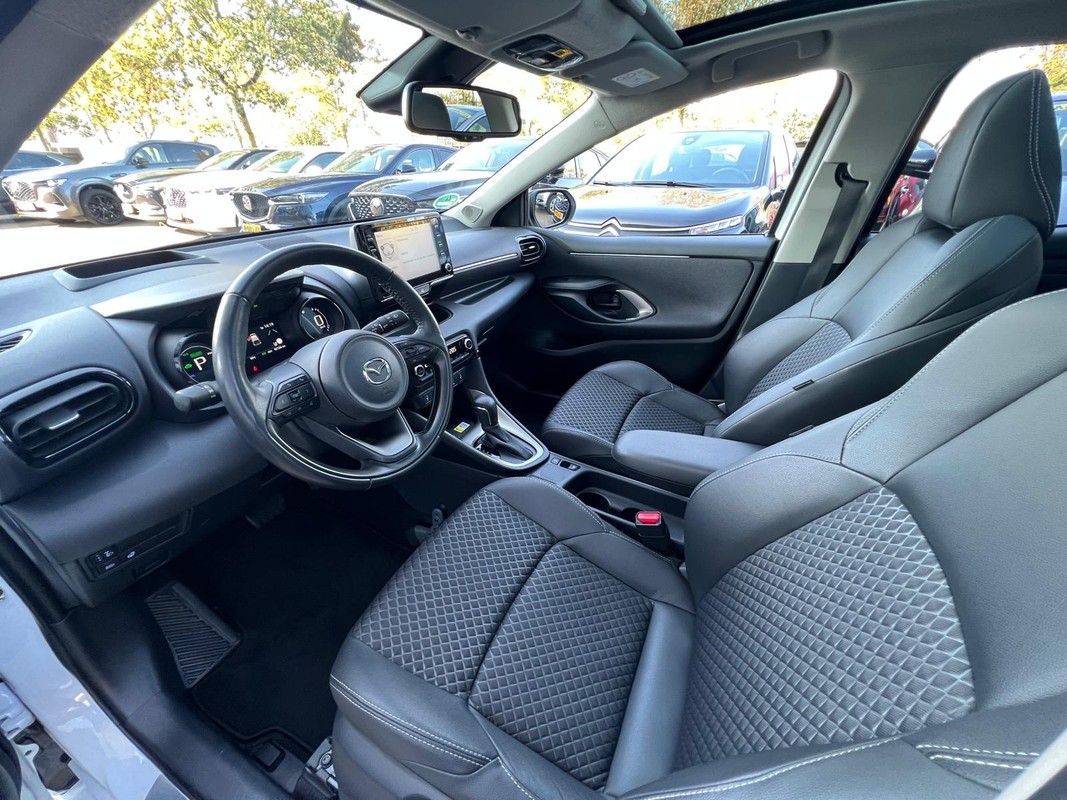 Mazda 2 Hybrid