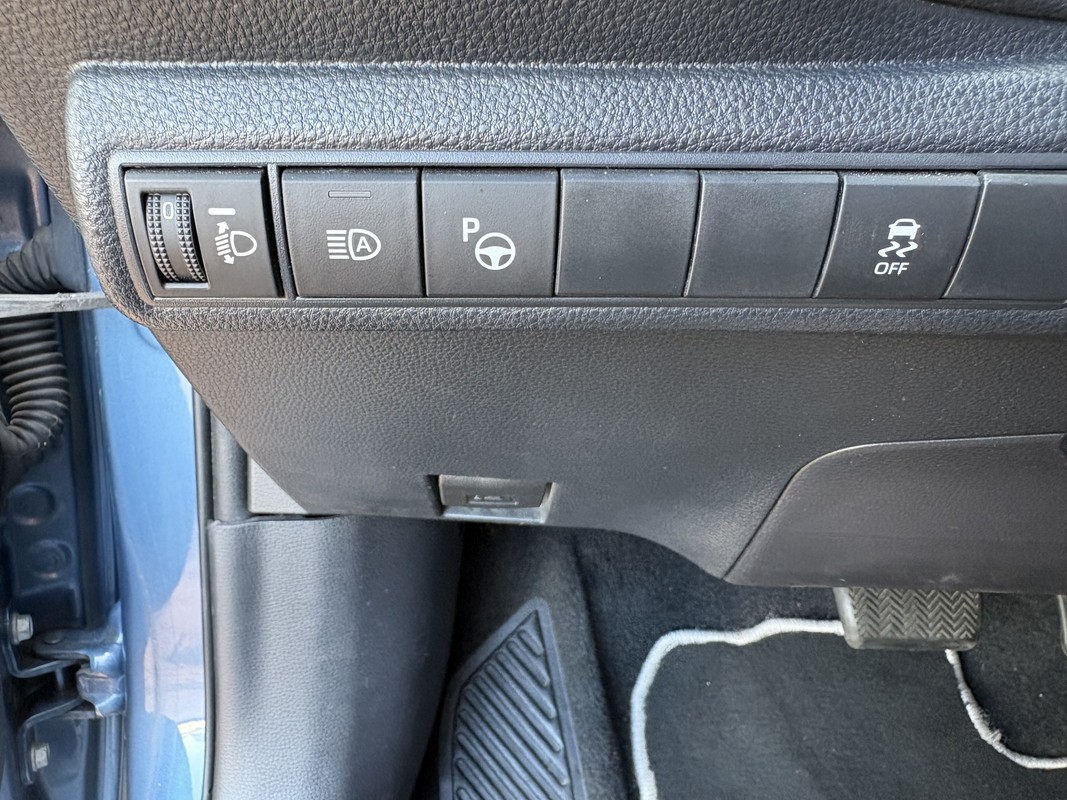 Toyota Corolla Touring Sports