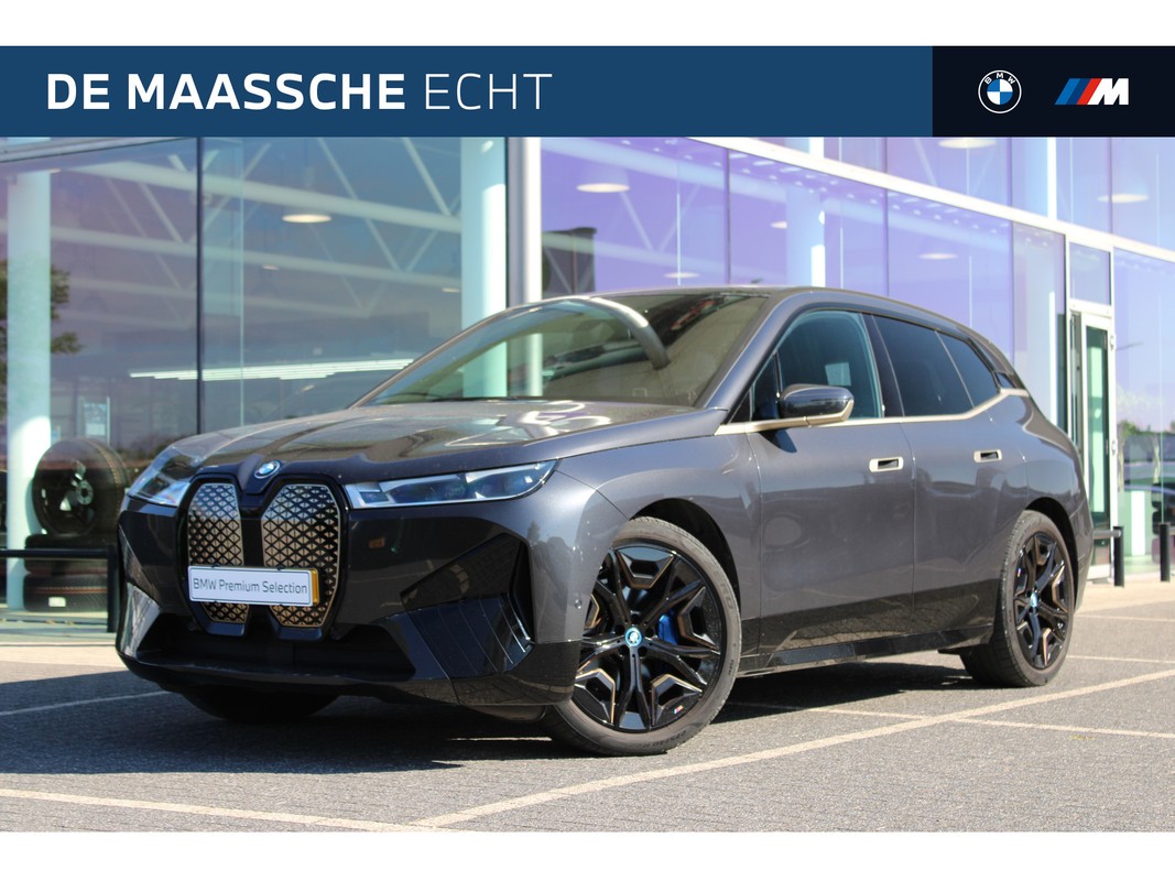 BMW iX