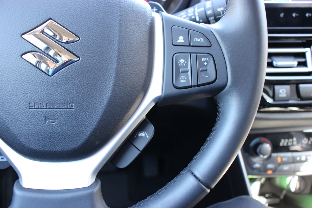 Suzuki S-Cross
