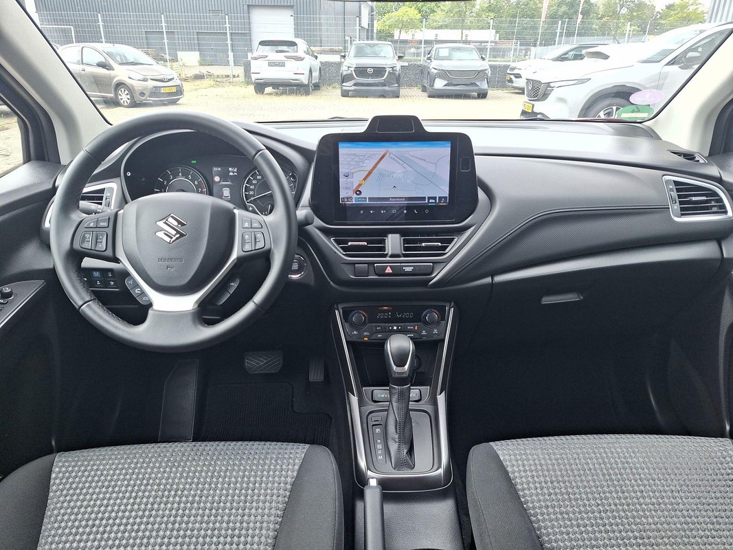Suzuki S-Cross