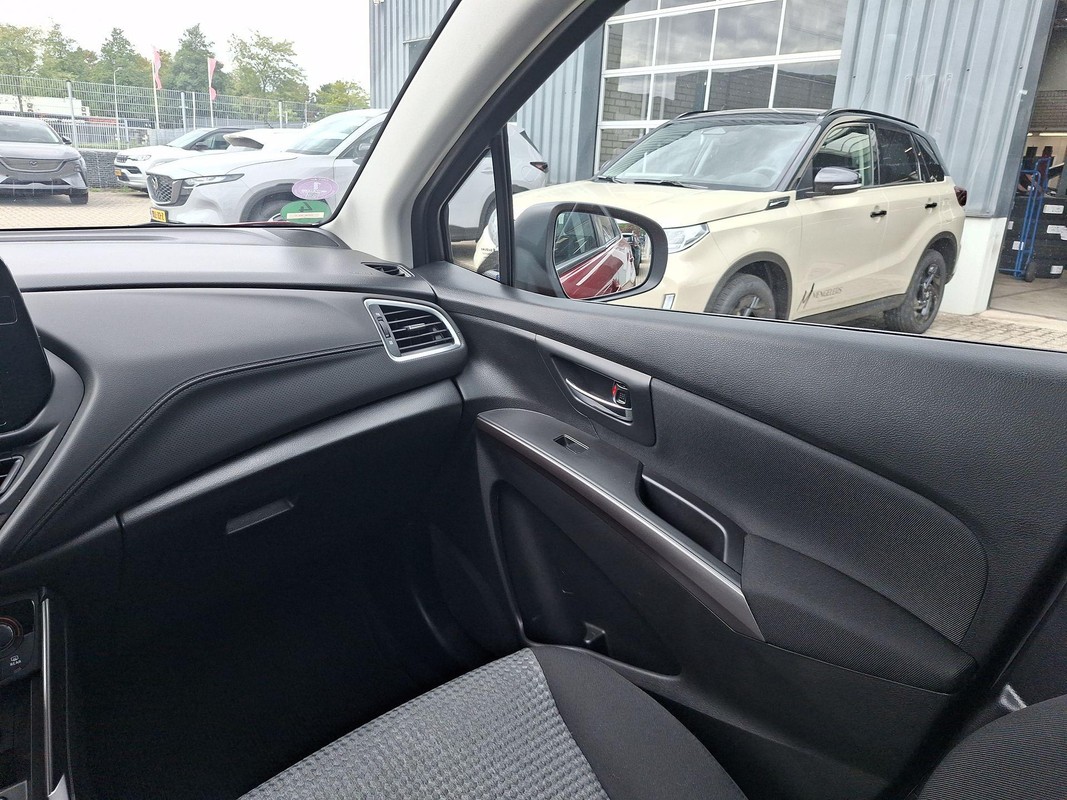 Suzuki S-Cross