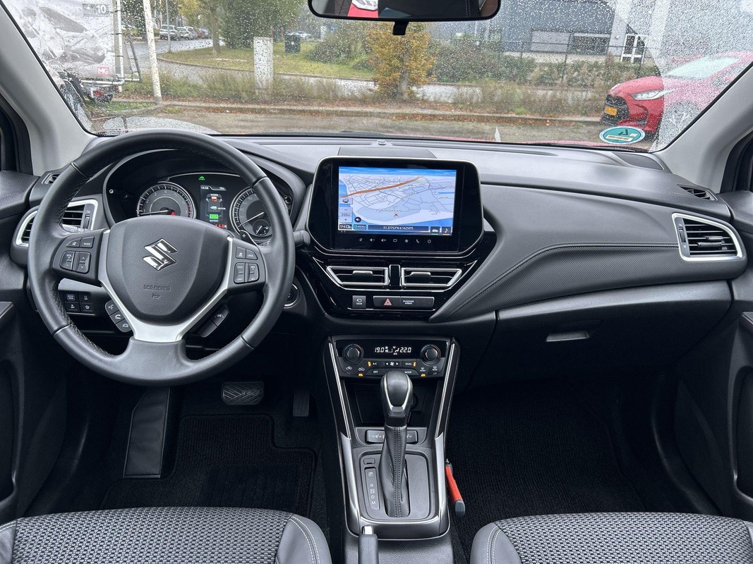 Suzuki S-Cross
