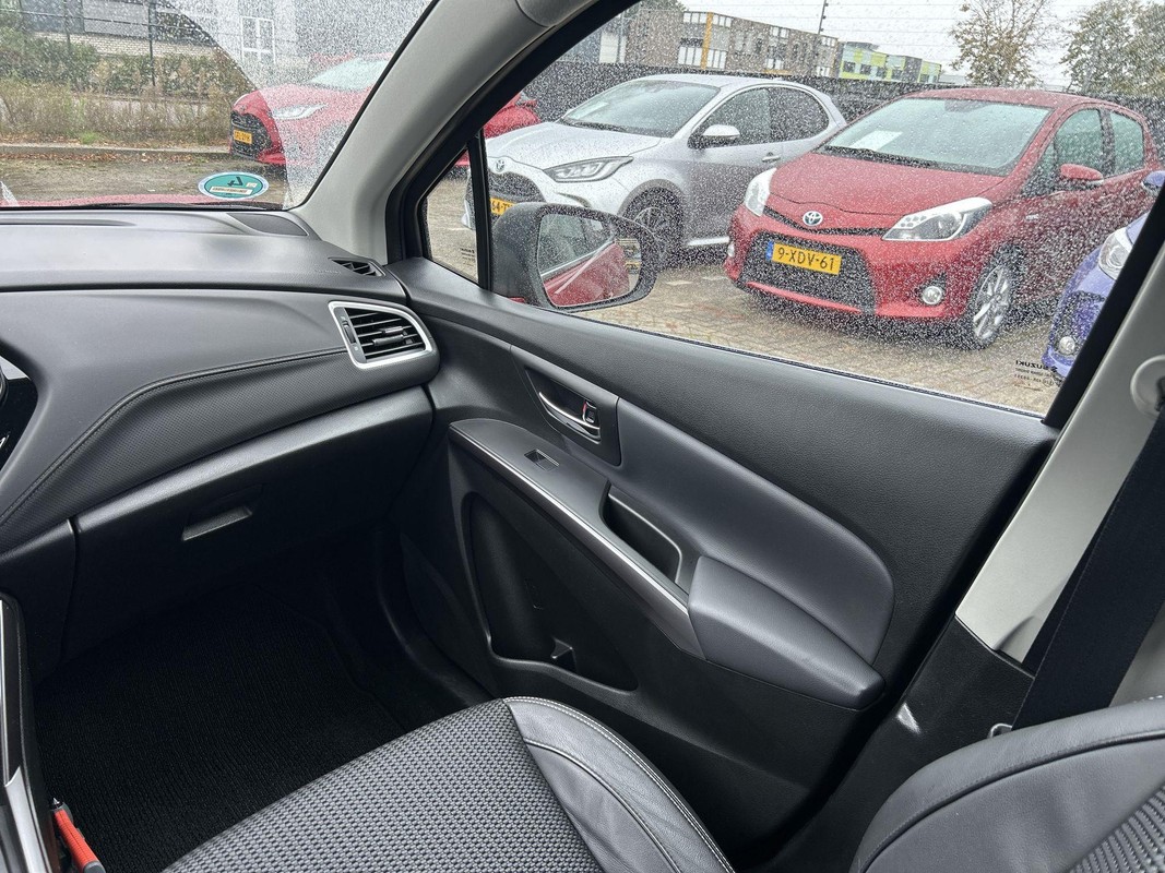 Suzuki S-Cross