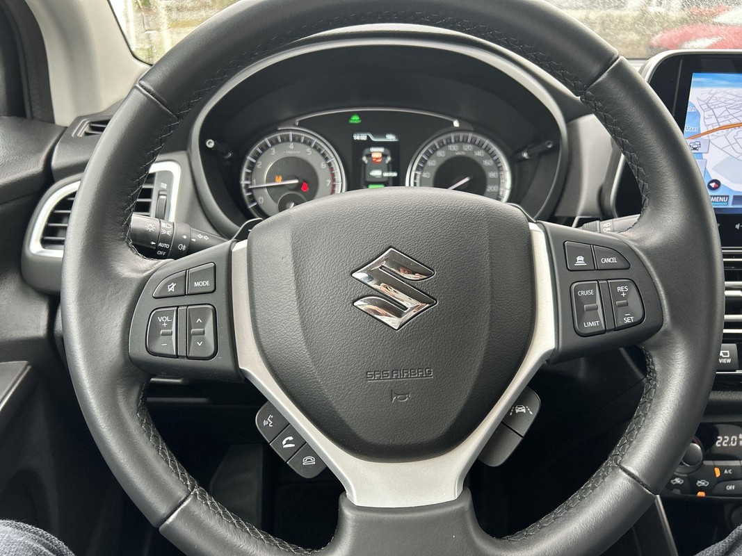 Suzuki S-Cross