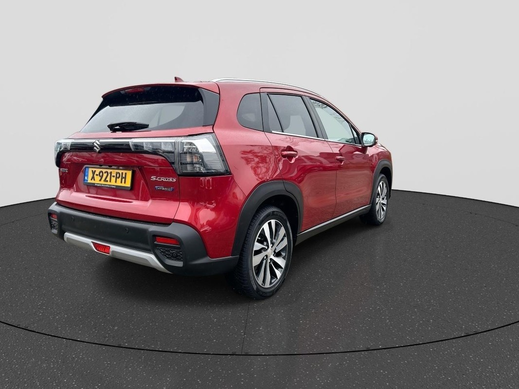 Suzuki S-Cross