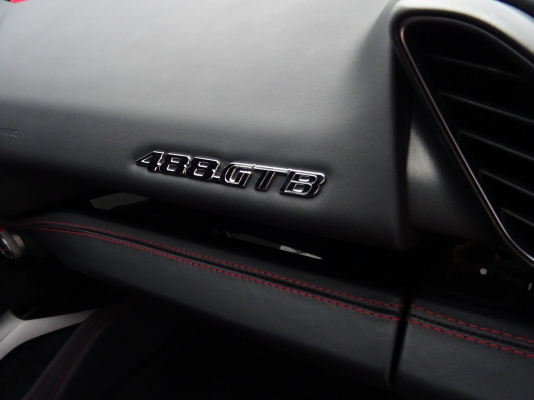 Ferrari 488