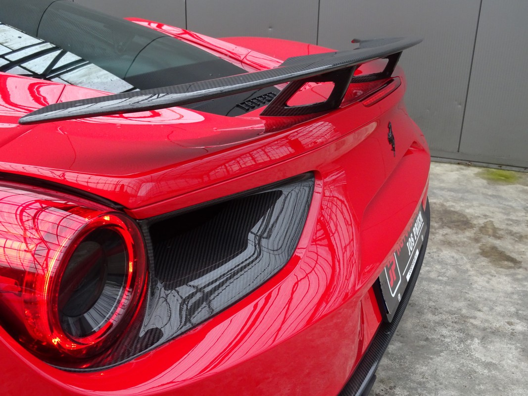 Ferrari 488