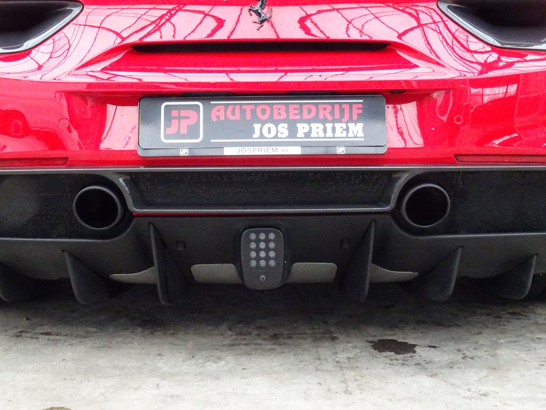 Ferrari 488