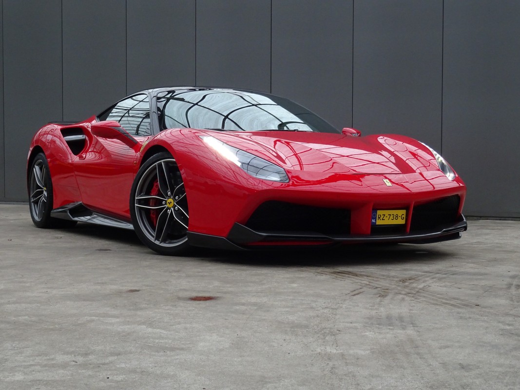 Ferrari 488