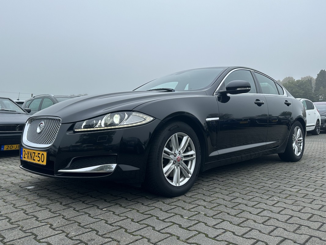 Jaguar XF