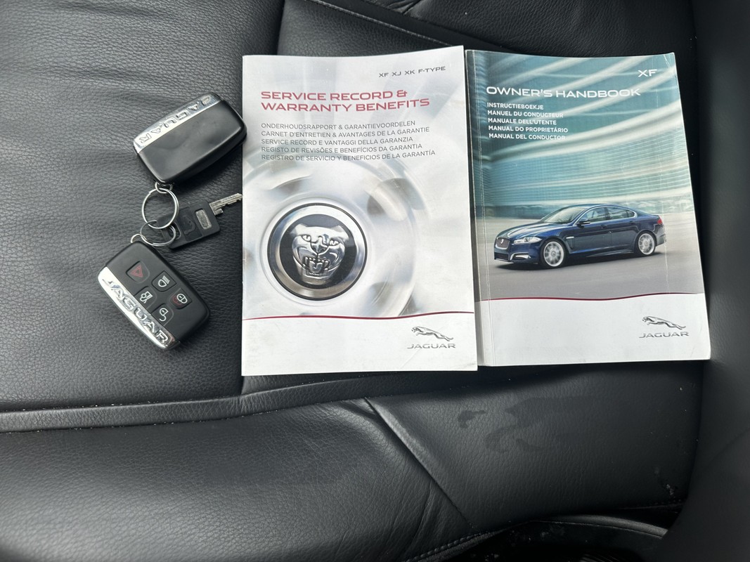 Jaguar XF