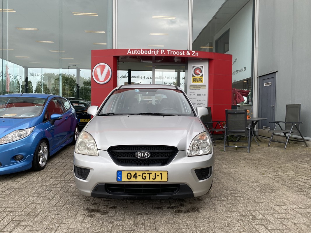 Kia Carens