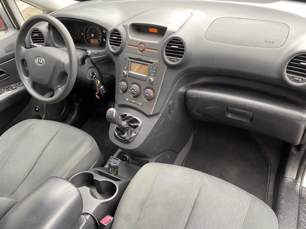 Kia Carens