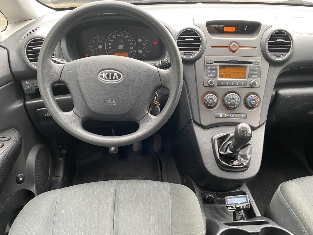 Kia Carens