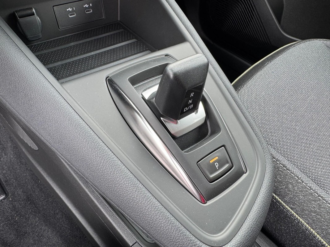 Mitsubishi Grandis