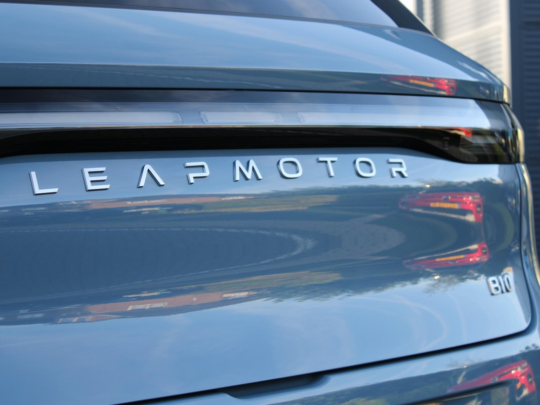 Leapmotor B10
