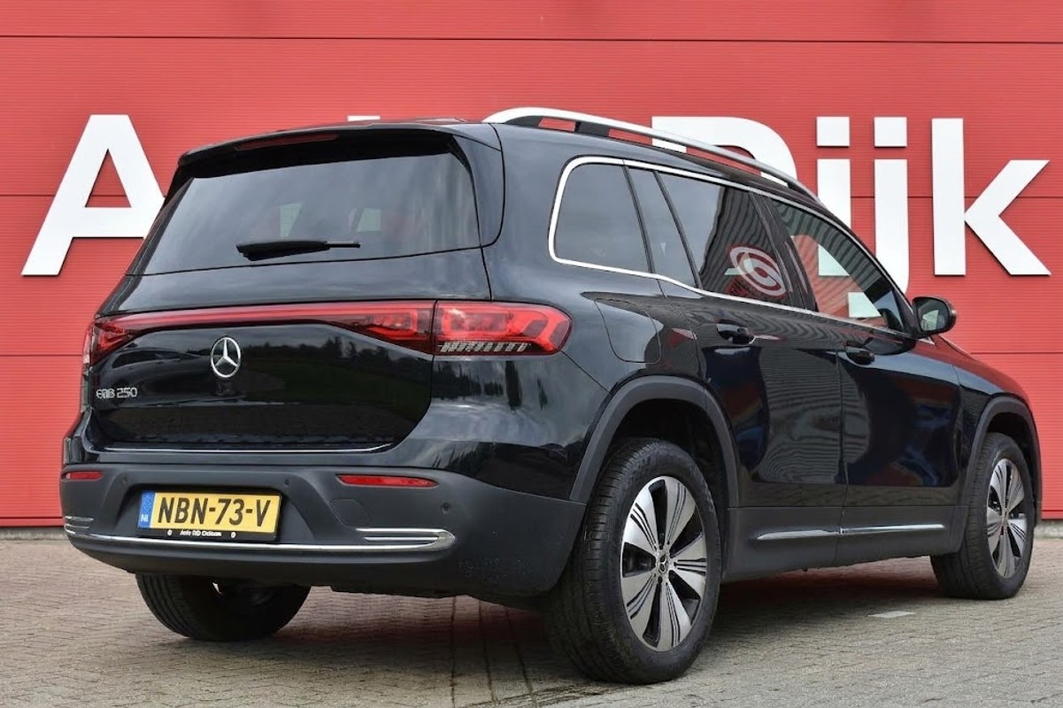 Mercedes-Benz EQB