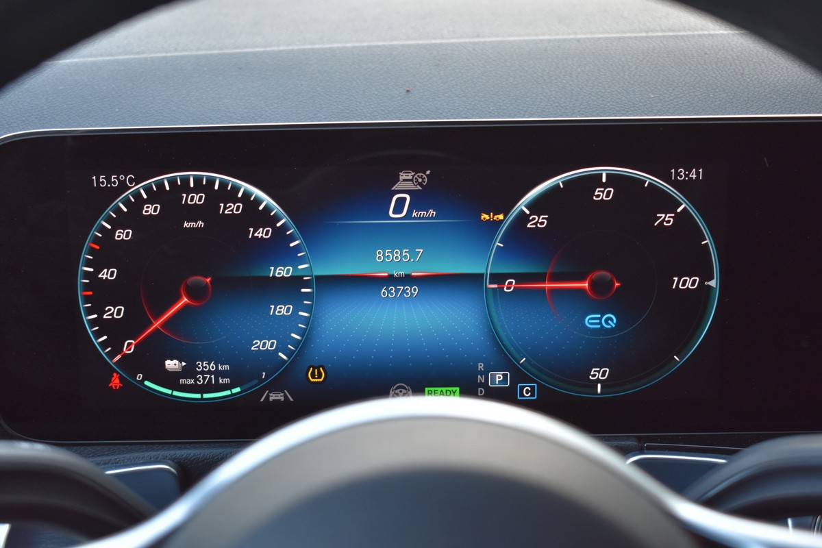 Mercedes-Benz EQB