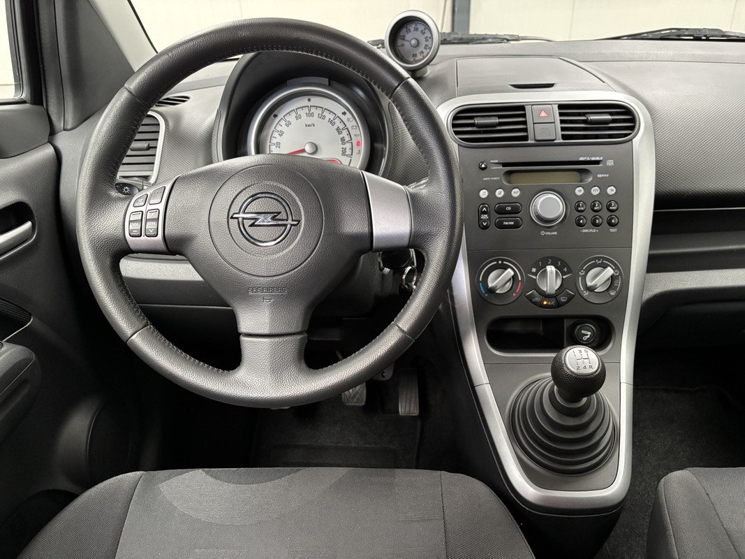 Opel Agila