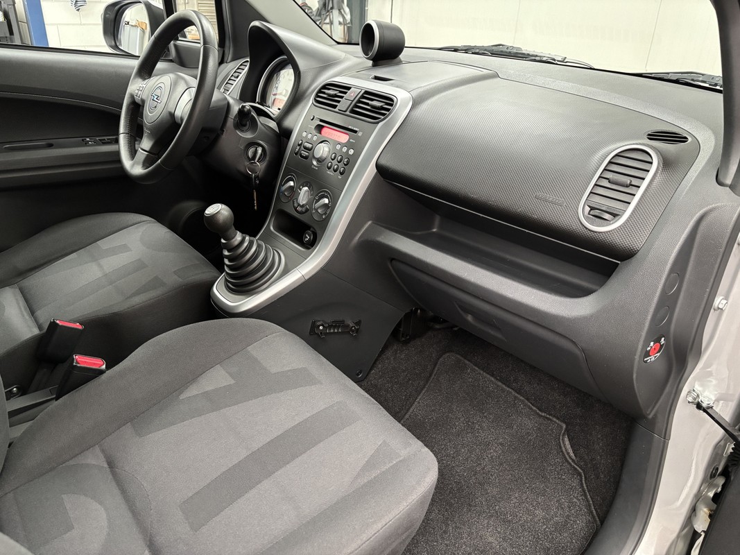 Opel Agila