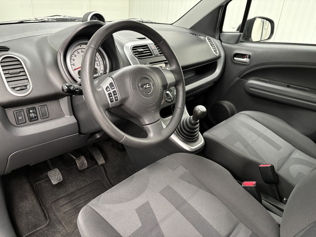 Opel Agila