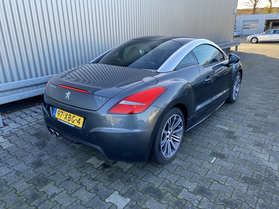 Peugeot RCZ