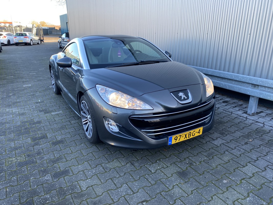 Peugeot RCZ