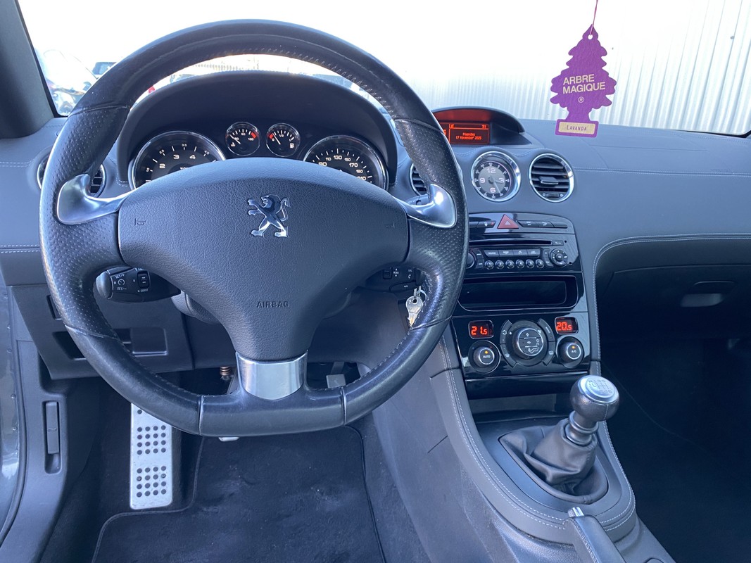 Peugeot RCZ