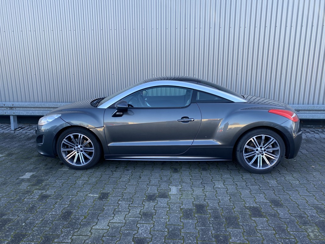 Peugeot RCZ